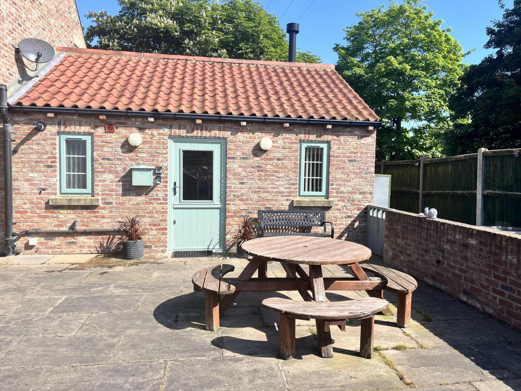 Cosy Village Location - One Bedroom Barn Barmston Εξωτερικό φωτογραφία